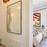With Direct Access And Stunning Views *