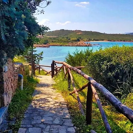 Villa Con Sotto Casa E Vista Meravigliosa Costa Corallina