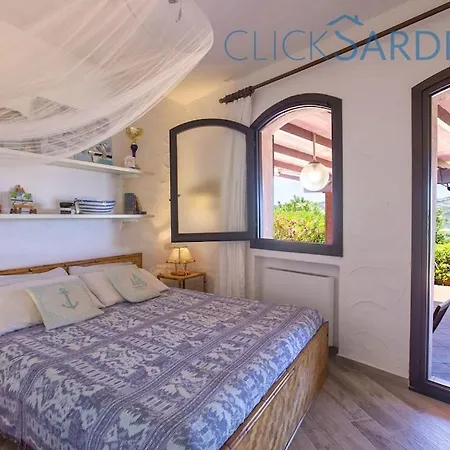 Con Sotto Casa E Vista Meravigliosa Costa Corallina