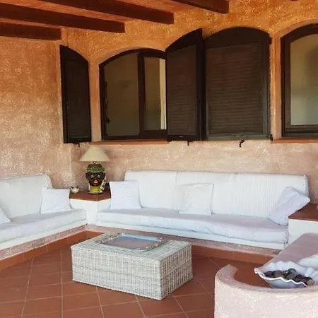 Con Sotto Casa E Vista Meravigliosa Costa Corallina