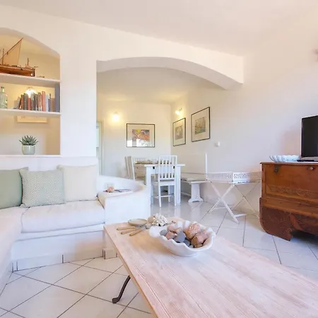 With Direct Access And Stunning Views *