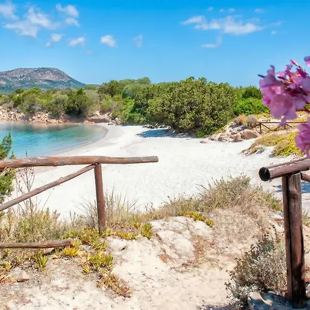 Villa With Direct Access And Stunning Views *