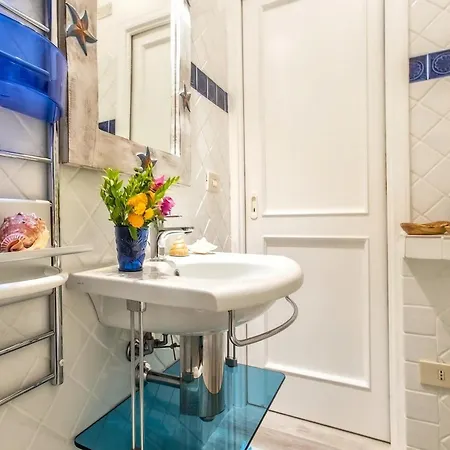 With Direct Access And Stunning Views *